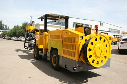 Jumbo de boulonnage hydraulique, HT92-D (Hauteur minimale de section : 2,4 m)